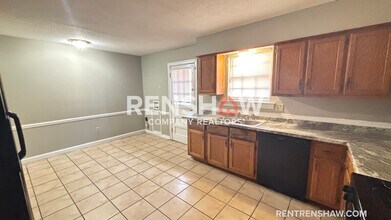 3210 13 Colony Mall in Memphis, TN - Foto de edificio - Building Photo