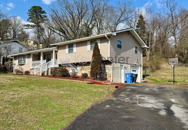 809 Trotter Ln in Chattanooga, TN - Building Photo - Building Photo