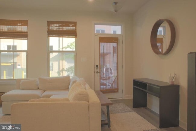 property at 2816 Devonshire Clfs Ter
