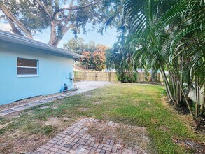 1736 23rd Ave N in St. Petersburg, FL - Building Photo - Building Photo