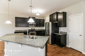 648 Armitage Way in Stockbridge, GA - Building Photo - Building Photo