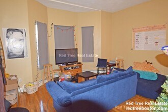 21 Highgate St in Boston, MA - Foto de edificio - Building Photo