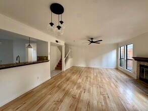 983 E Foxhill Dr in Fresno, CA - Building Photo - Building Photo