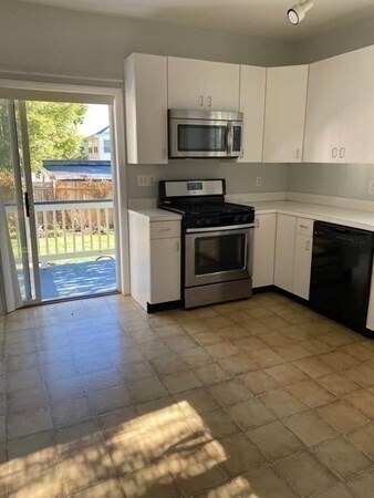 115 Holworthy St, Unit 1 in Cambridge, MA - Building Photo - Building Photo