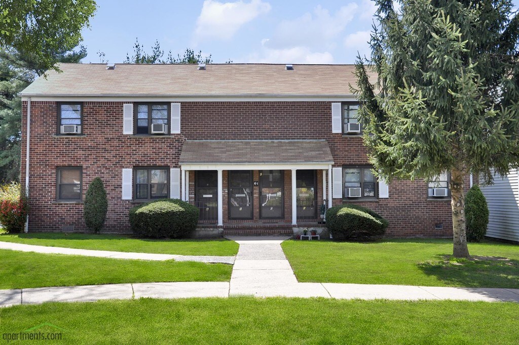 Richfield Village Apartments Clifton, NJ Apartments