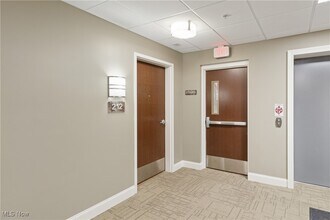 55 E College St in Oberlin, OH - Building Photo - Building Photo