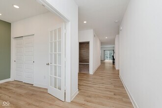 10008 Sundley Dr in Indianapolis, IN - Building Photo - Building Photo