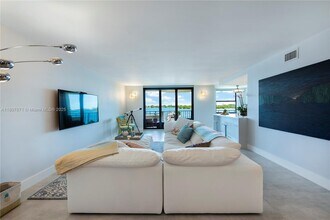 12000 N Bayshore Dr in North Miami, FL - Building Photo - Building Photo