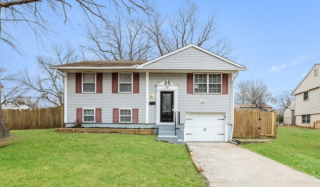 property at 907 N Yuma Ave