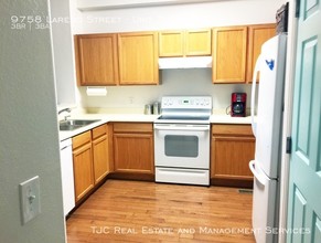 9758 Laredo St-Unit -Unit 38B in Commerce City, CO - Foto de edificio - Building Photo