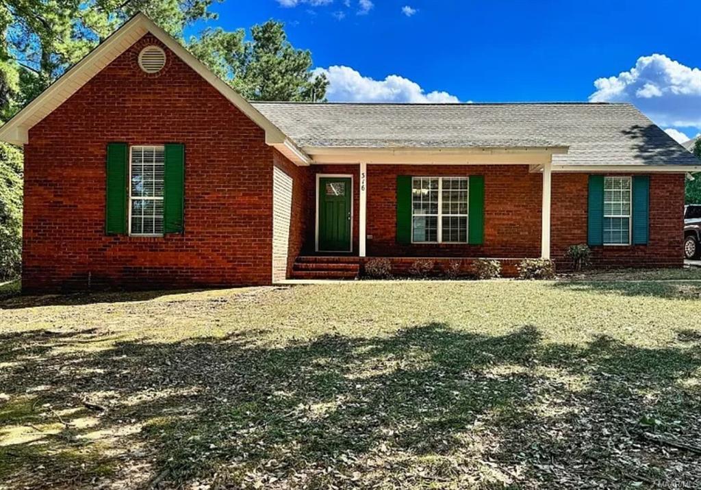316 Poplar Dr in Millbrook, AL - Building Photo
