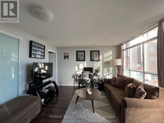 38-1738 Joe Shuster Way in Toronto, ON - Building Photo - Building Photo