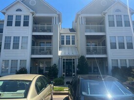 7526 Coxton Ct, Unit E in Alexandria, VA - Building Photo