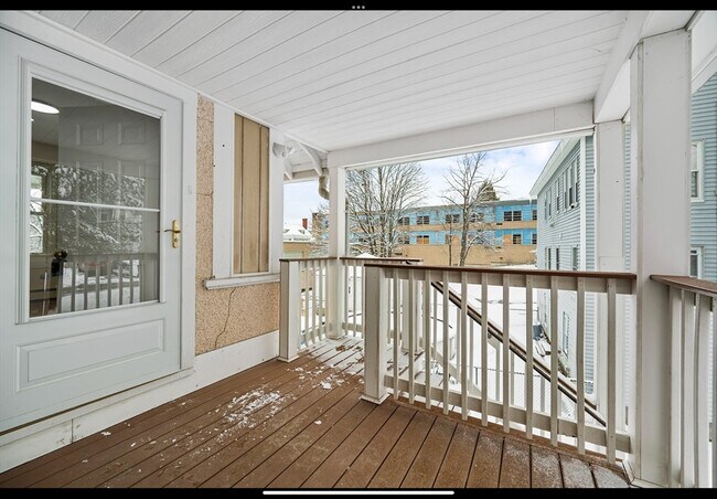 26 Linden St in Fitchburg, MA - Foto de edificio - Building Photo