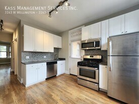 3143 W Wellington Ave in Chicago, IL - Building Photo