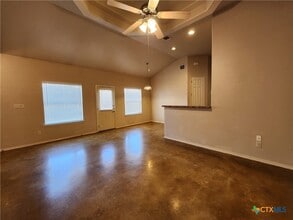 210 Anne Louise Dr in New Braunfels, TX - Building Photo - Building Photo