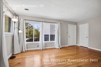 2328 John Marshall Dr in Arlington, VA - Building Photo - Building Photo