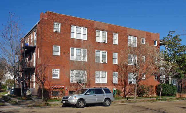 Moore in Portsmouth, VA - Foto de edificio - Building Photo