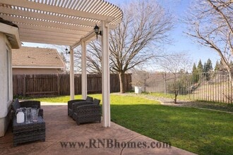 1000 Cameron Dr in Folsom, CA - Building Photo - Building Photo