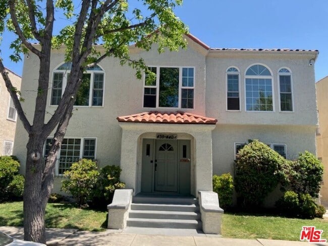 property at 440 N Orange Grove Ave