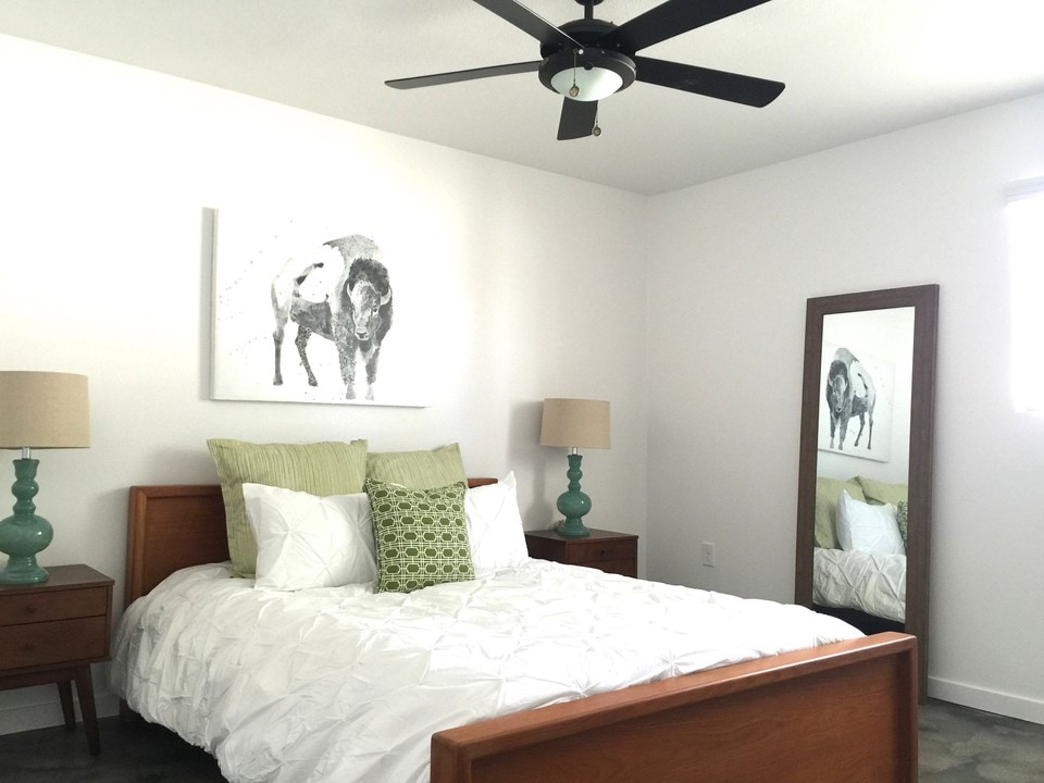 Hamptons on 27th in Phoenix, AZ - Building Photo