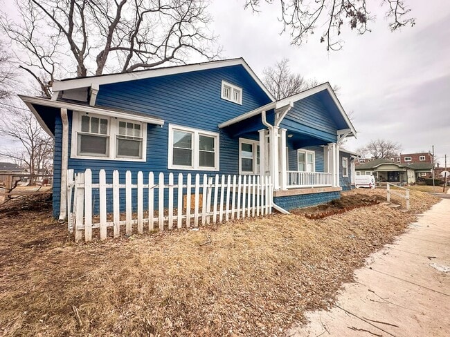 property at 136 W 37th St