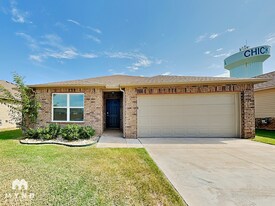 2303 Ridge Way in Chickasha, OK - Building Photo