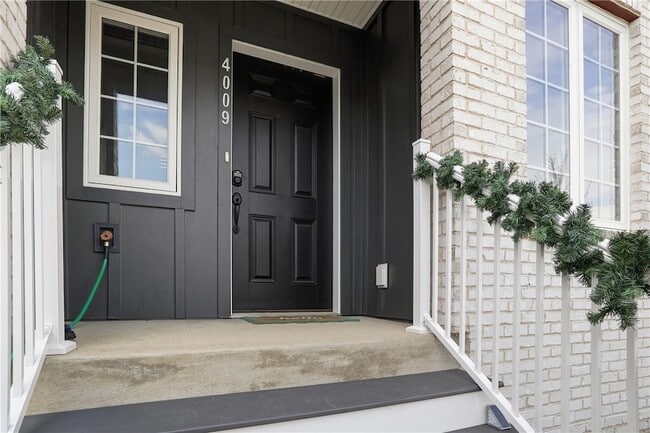 4009 Cottage Wy in Bridgeville, PA - Foto de edificio - Building Photo