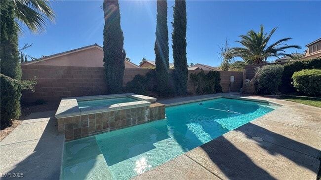 11325 Via Spiga Dr in Las Vegas, NV - Building Photo - Building Photo