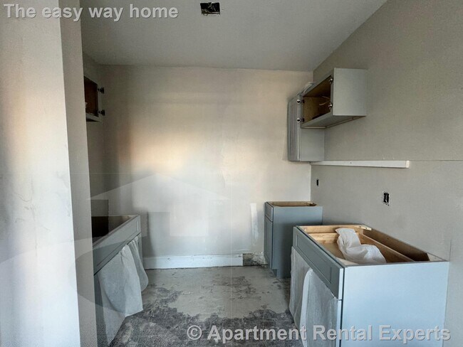 4 Cogswell Ave in Cambridge, MA - Building Photo - Building Photo