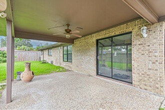 714 Whitecap Dr in El Lago, TX - Building Photo - Building Photo