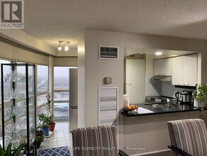 50 Eglinton Ave W in Mississauga, ON - Building Photo - Building Photo