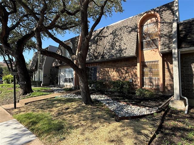 12513 Burninglog Ln in Dallas, TX - Building Photo - Building Photo
