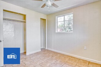 3543 W Grant St-Unit -B in Phoenix, AZ - Building Photo - Building Photo