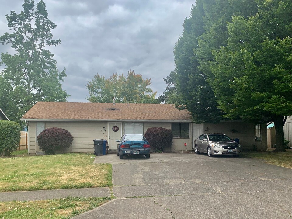 4183 Campbell Dr SE in Salem, OR - Building Photo