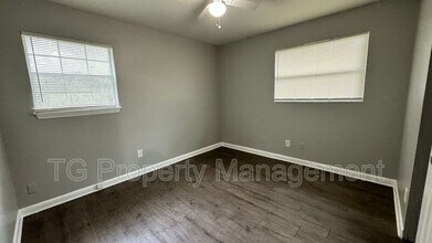 6947 Clovis Rd in Jacksonville, FL - Building Photo - Building Photo