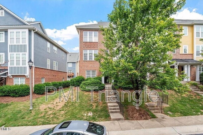 229 Michigan Ave in Cary, NC - Building Photo - Building Photo