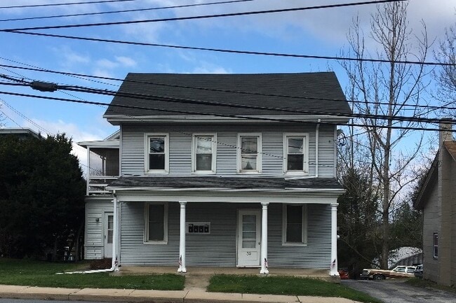 35 Manor Ave, Unit B