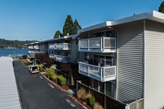Misty Cove in Renton, WA - Building Photo - Building Photo