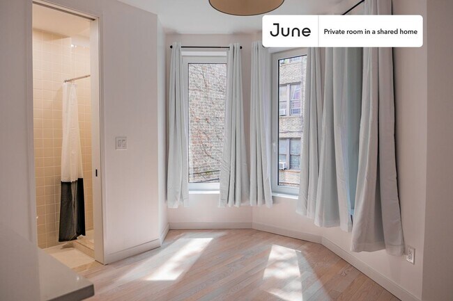 Room in Shared 4 bed/4 bath home in Brooklyn, NY - Building Photo - Building Photo