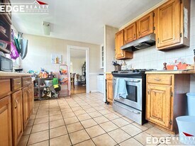 115 Lanark Rd in Boston, MA - Building Photo