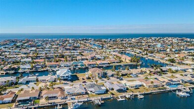5056 Galleon Ct in New Port Richey, FL - Building Photo - Building Photo