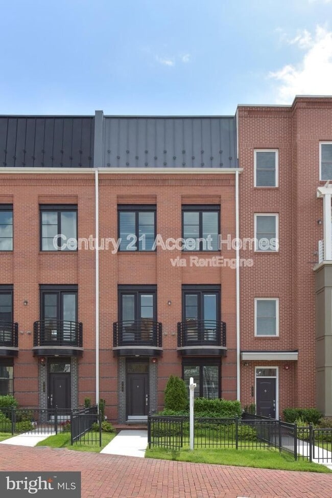 property at 703 E Howell Ave