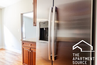 736 W Addison St, Unit S1 in Chicago, IL - Foto de edificio - Building Photo