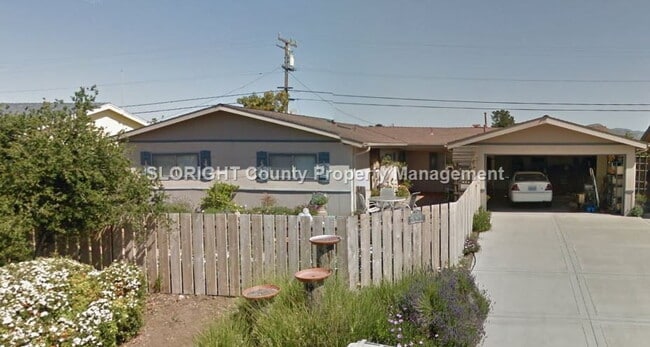 property at 1064 Bay Oaks Dr