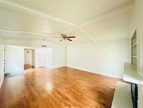 1814 Woodbury in Carrollton, TX - Building Photo - Building Photo