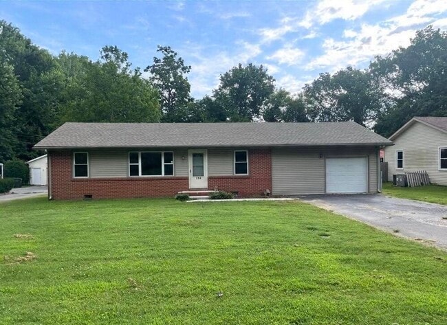 property at 114 Pardue Ln