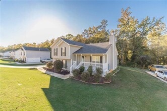 583 Embassy Walk in Winder, GA - Building Photo - Building Photo