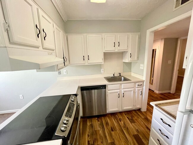 819 Euclid Ave in Jackson, MS - Building Photo - Building Photo