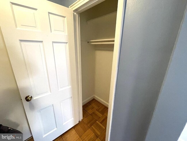 22 S Old Glebe Rd in Arlington, VA - Building Photo - Building Photo